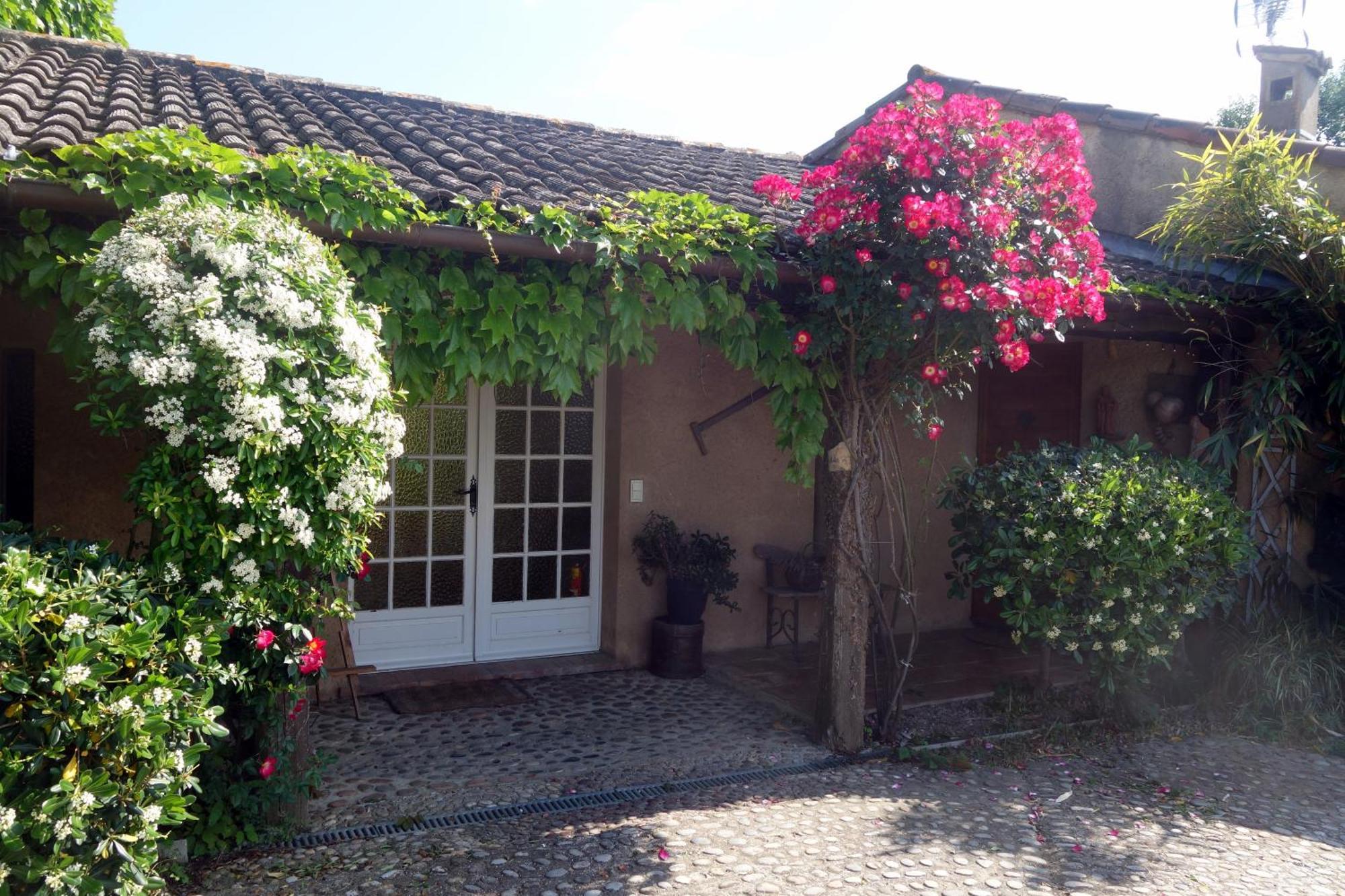 Domaine Du Lac De La Vallee La Roquette-sur-Siagne エクステリア 写真