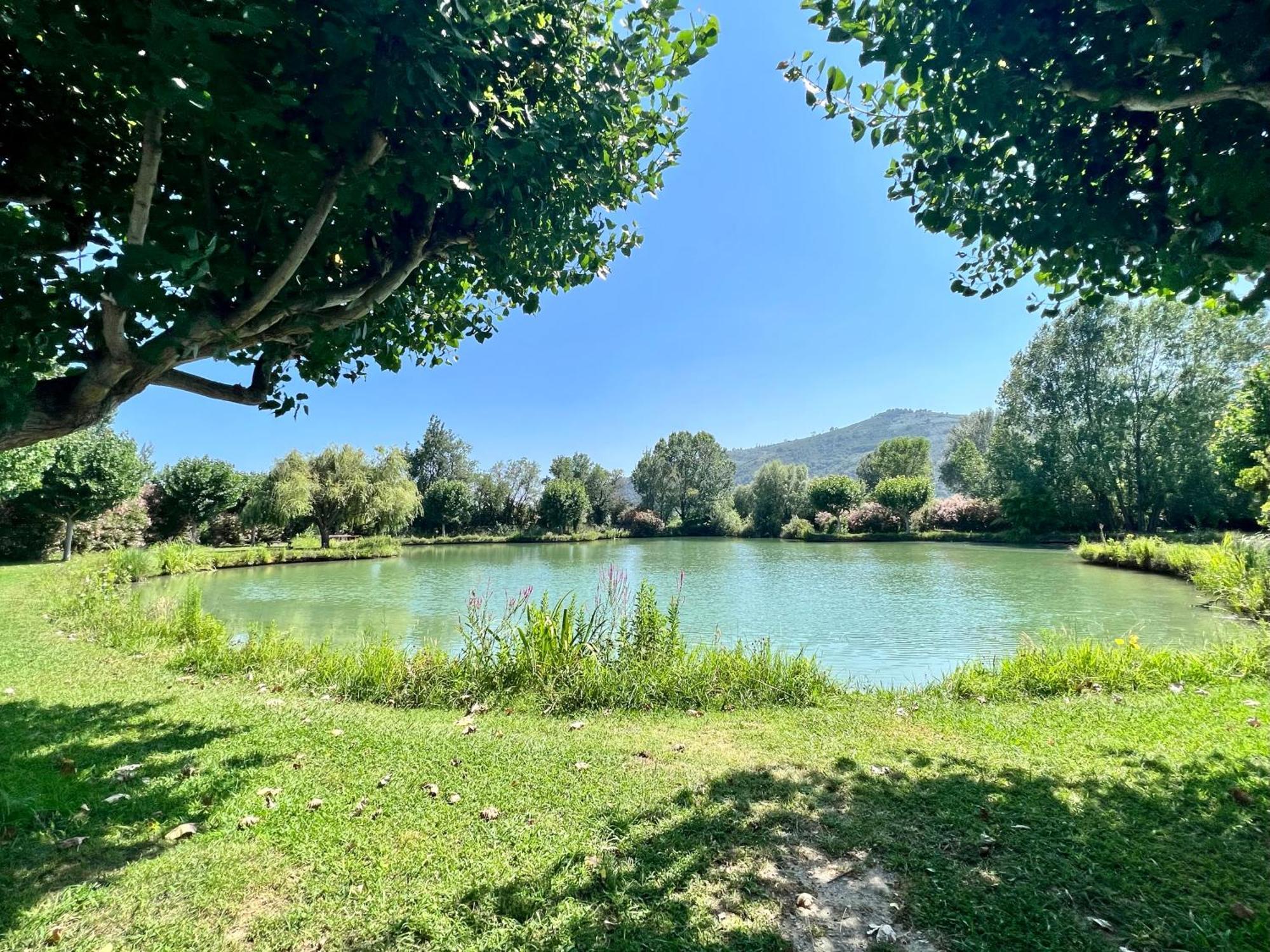 Domaine Du Lac De La Vallee La Roquette-sur-Siagne エクステリア 写真